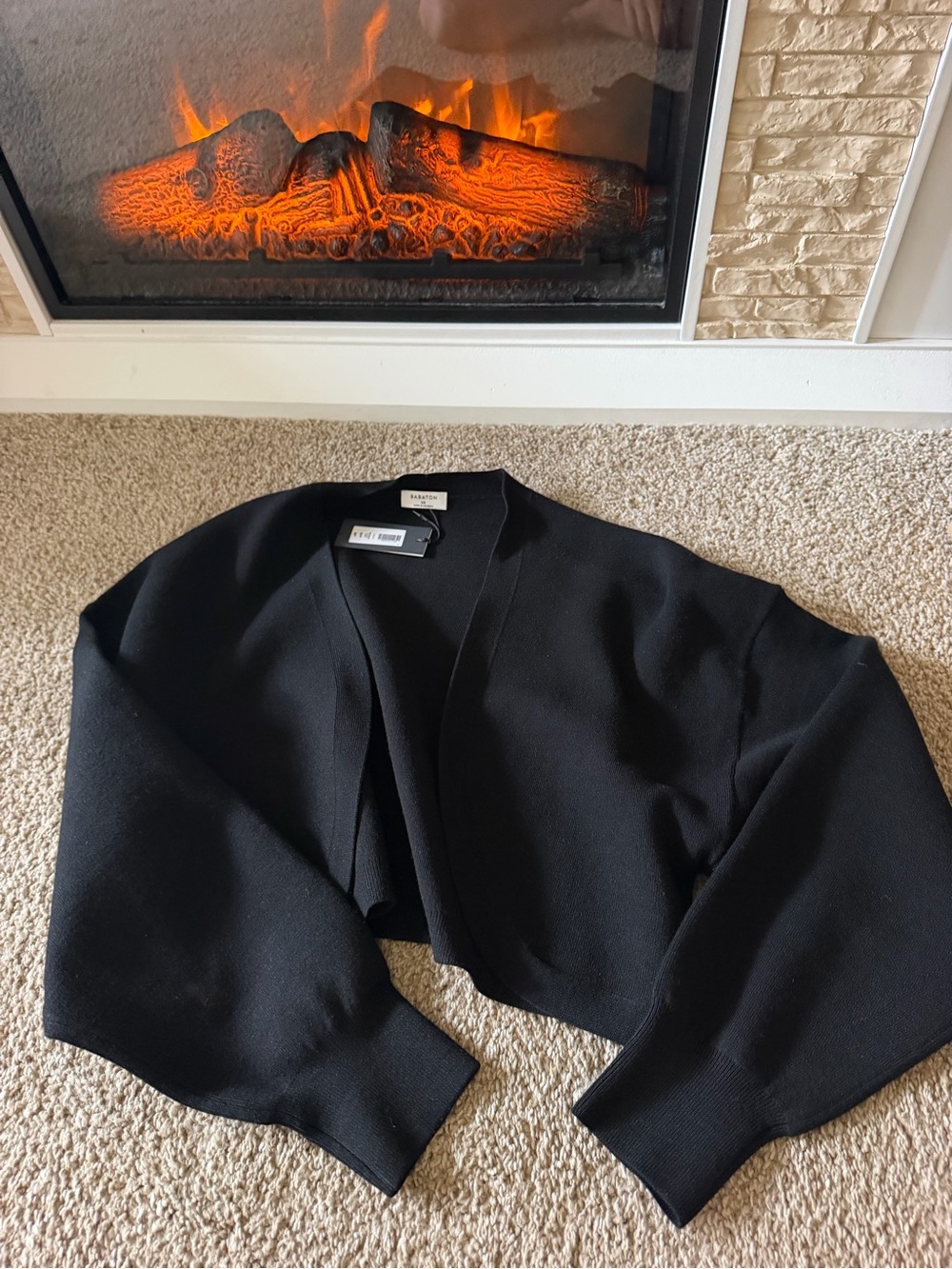 Aritzia shrug babaton